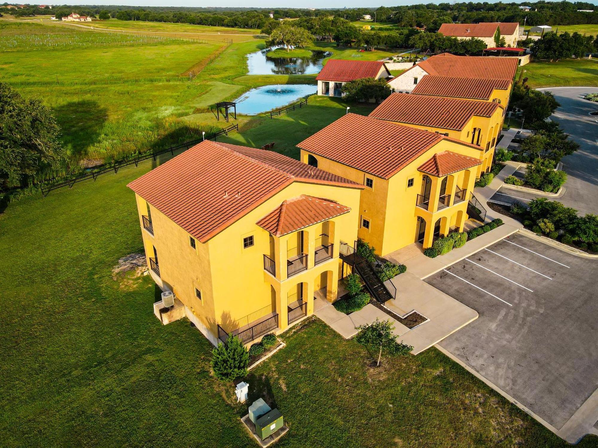 The Vineyard At Florence 外观 照片